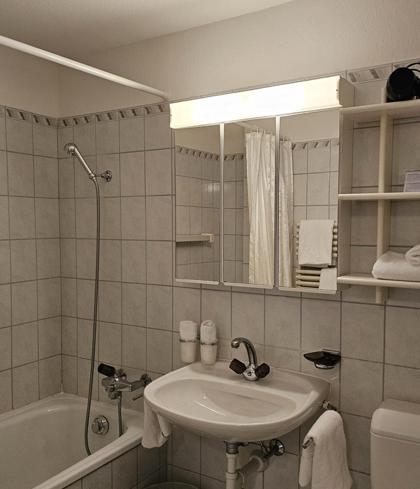 Aparthotel Muchetta Wiesen Eksteriør billede